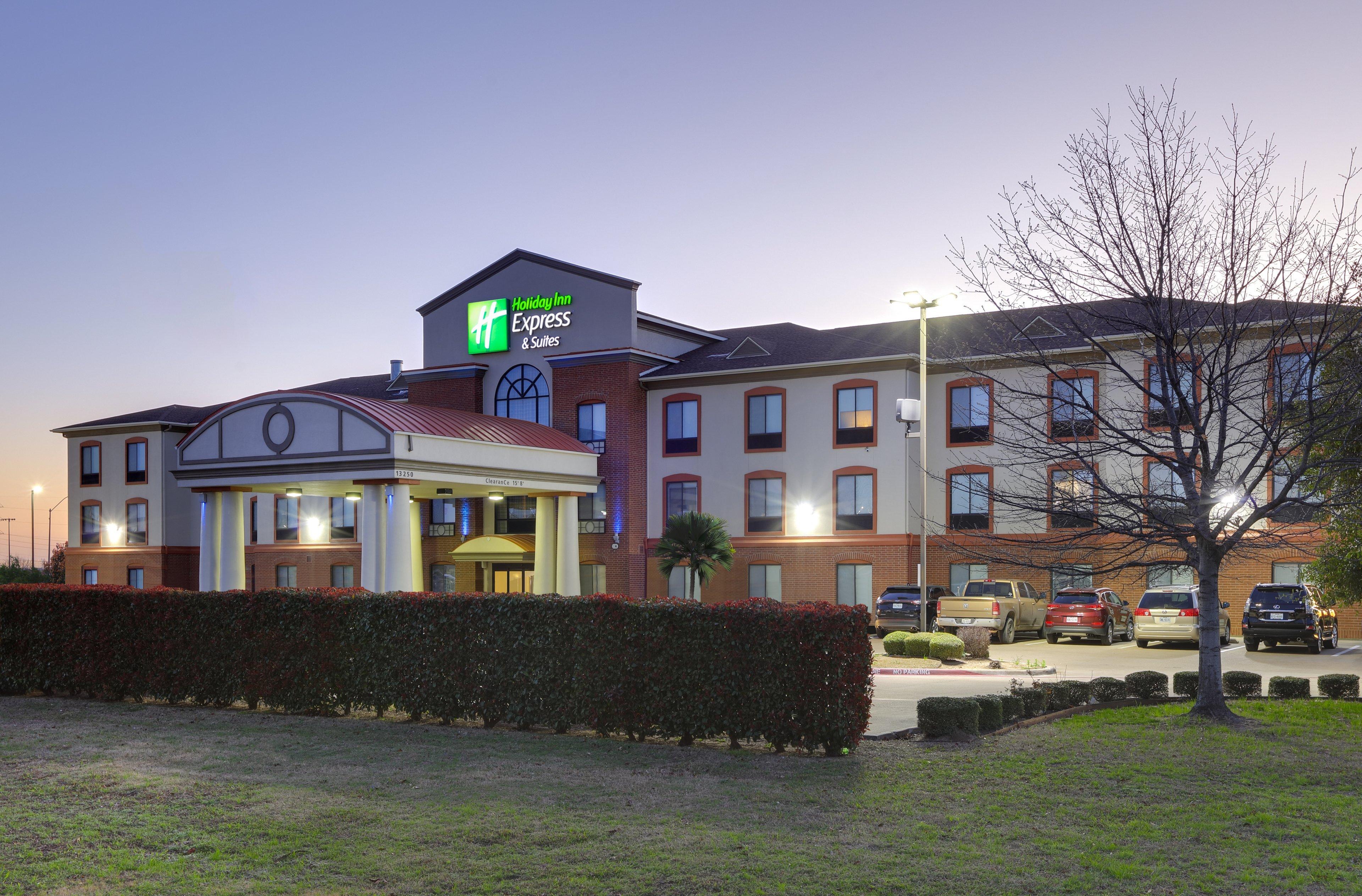 Holiday Inn Express Hotel & Suites Burleson - Fort Worth, An Ihg Hotel Bagian luar foto
