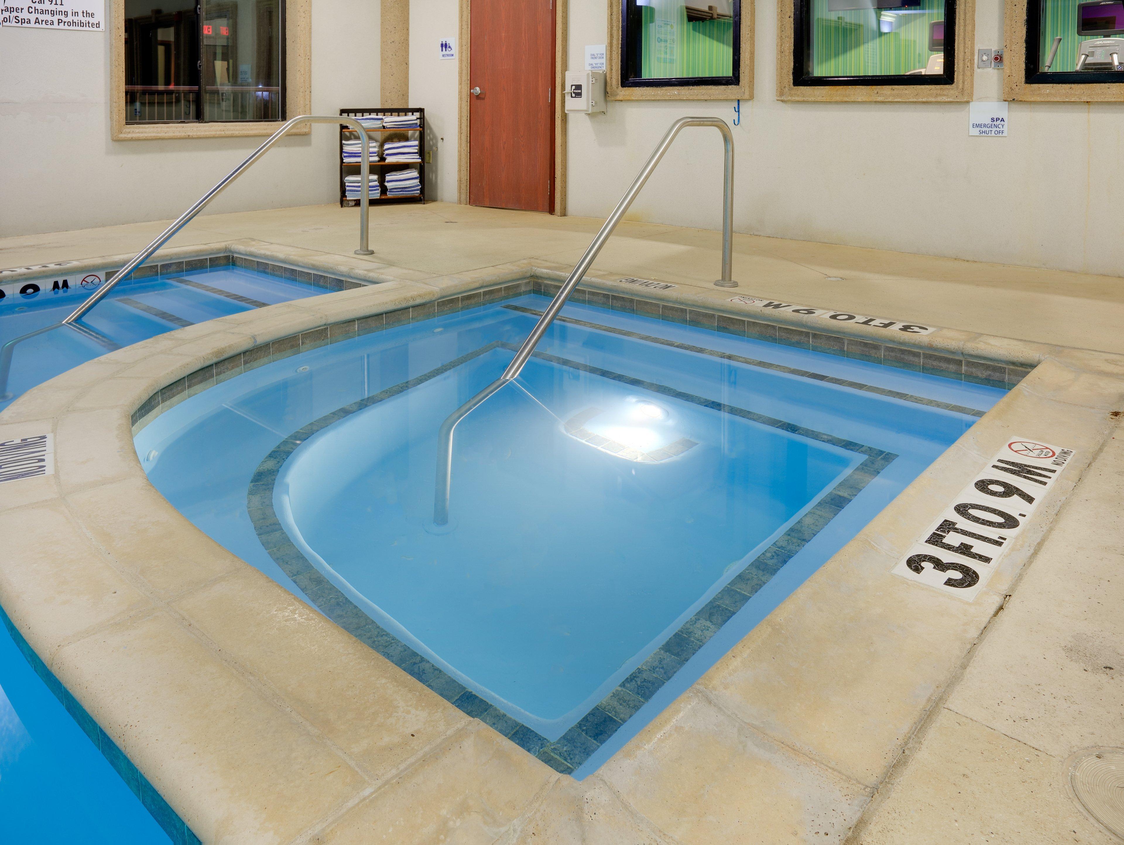 Holiday Inn Express Hotel & Suites Burleson - Fort Worth, An Ihg Hotel Bagian luar foto