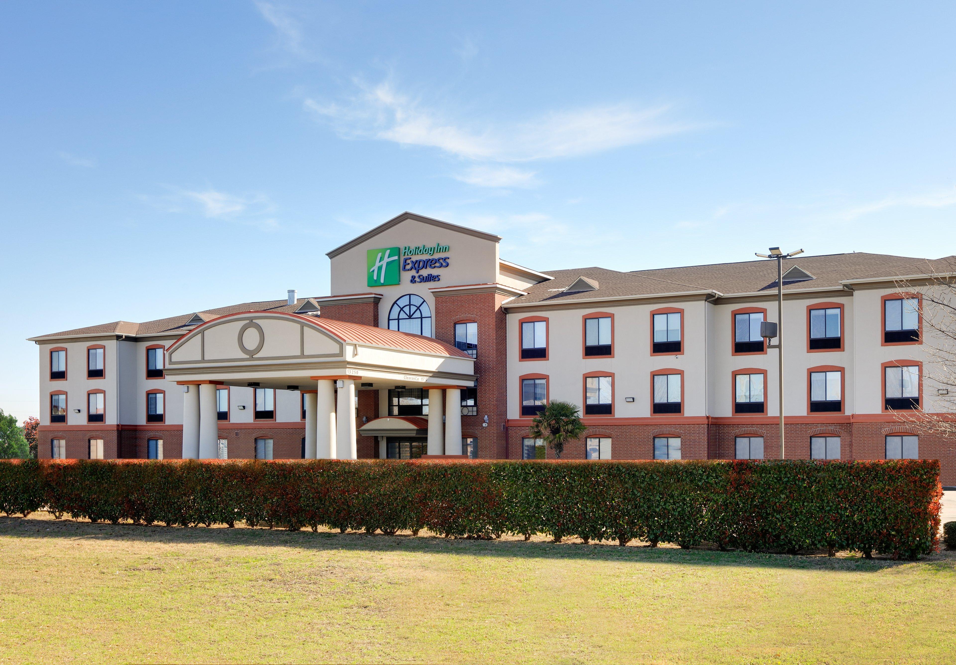 Holiday Inn Express Hotel & Suites Burleson - Fort Worth, An Ihg Hotel Bagian luar foto