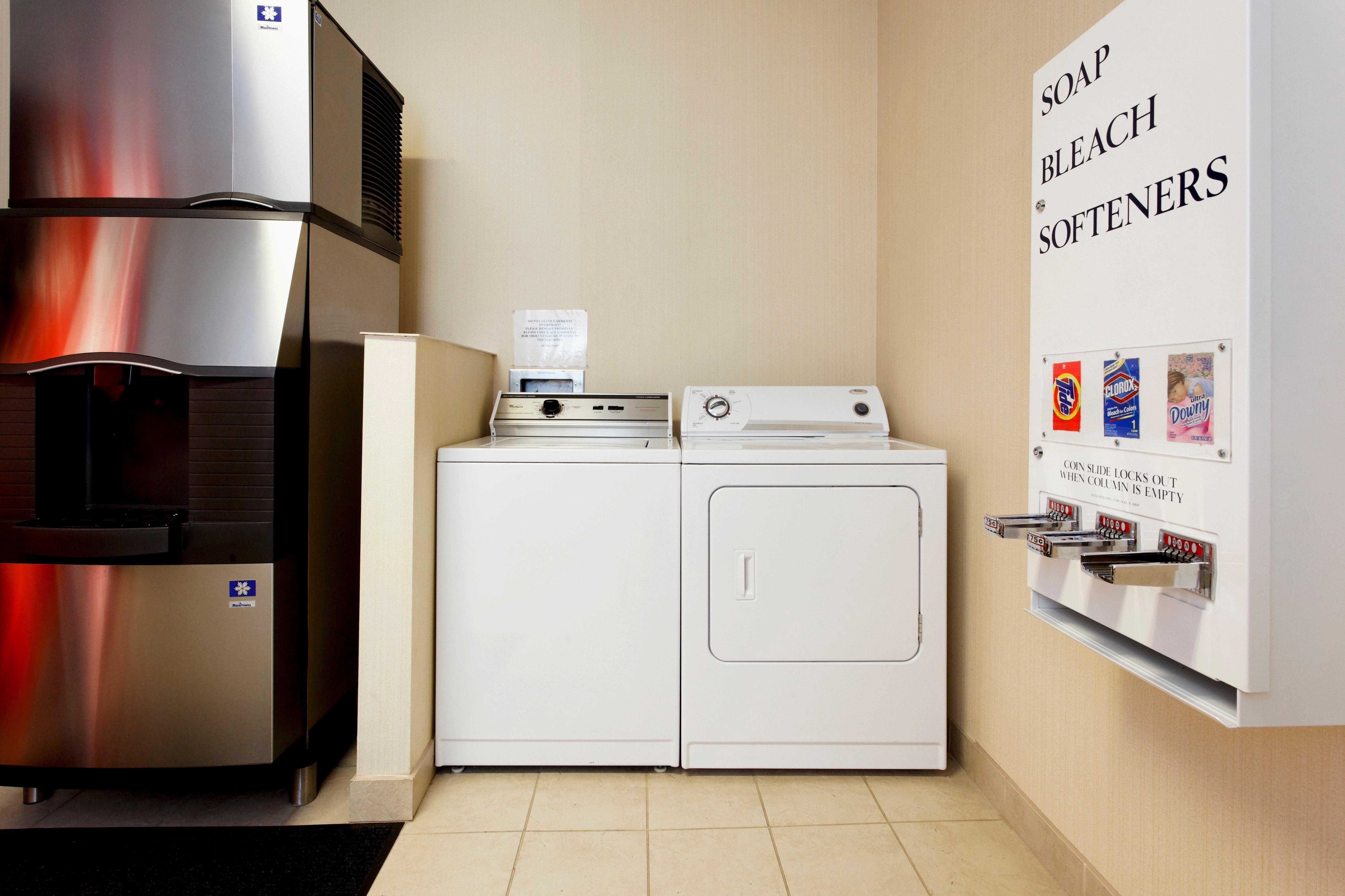 Holiday Inn Express Hotel & Suites Burleson - Fort Worth, An Ihg Hotel Bagian luar foto