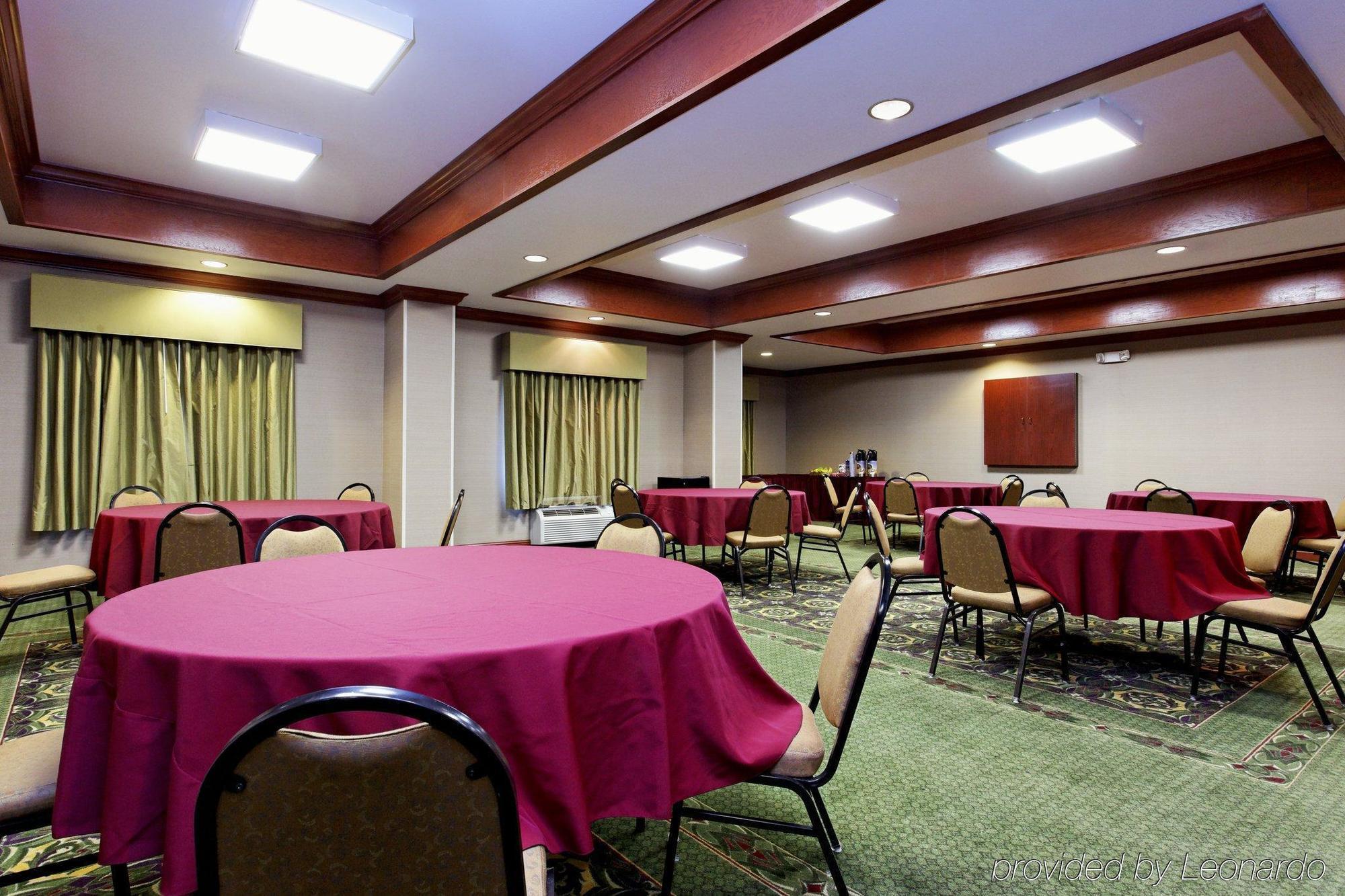 Holiday Inn Express Hotel & Suites Burleson - Fort Worth, An Ihg Hotel Bagian luar foto